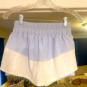 Lululemon final lap skort. Lavender & white size 4